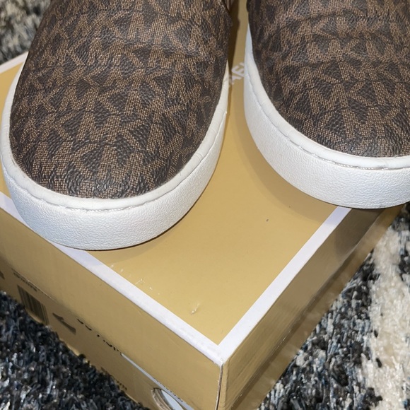 MK Monogram Shoes - Picture 4 of 9